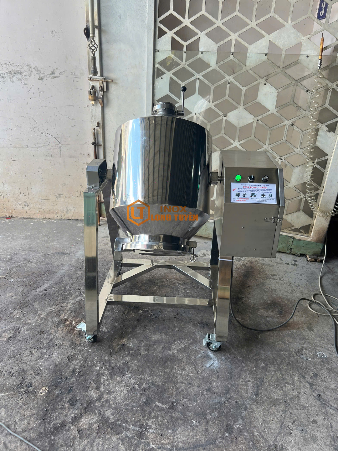 Máy Trộn Hình Trống Inox 304 | Trộn Nguyên Liệu Hiệu Quả