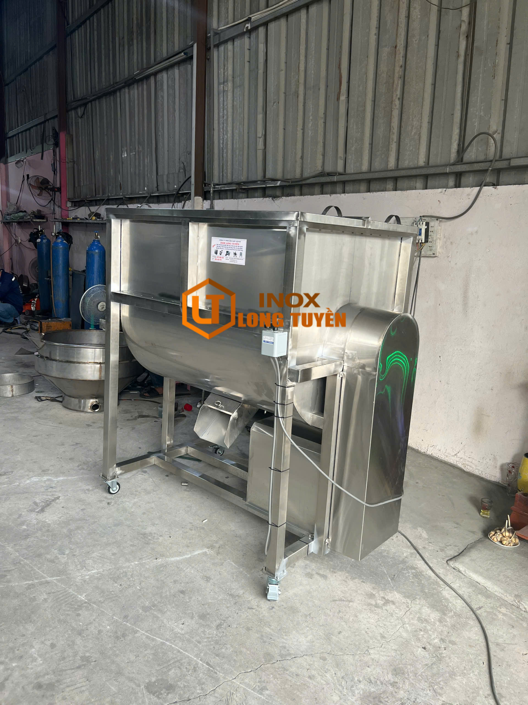 Máy Trộn Thực Phẩm Công Nghiệp Inox 304