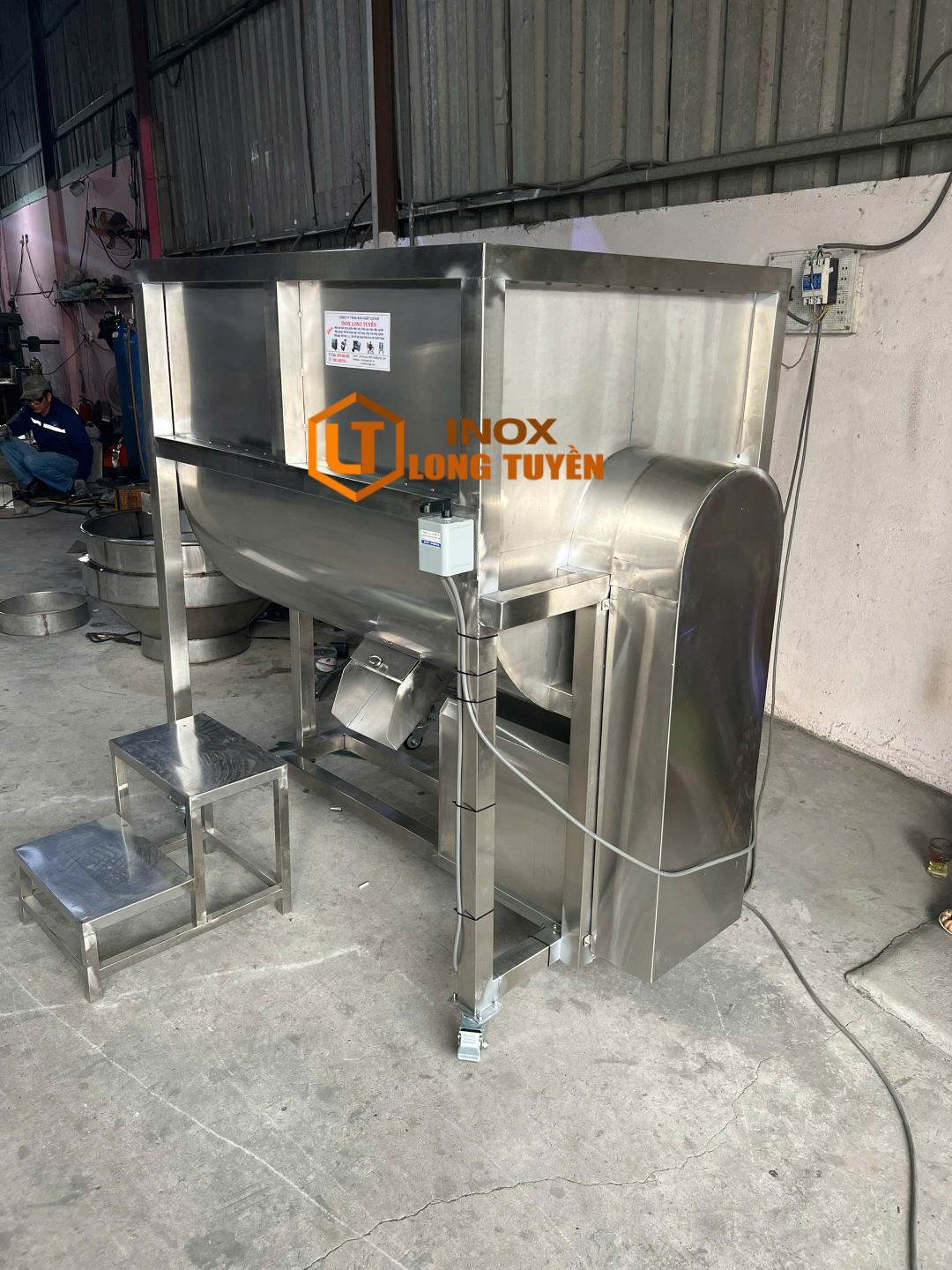 Máy Trộn Thực Phẩm Công Nghiệp Inox 304