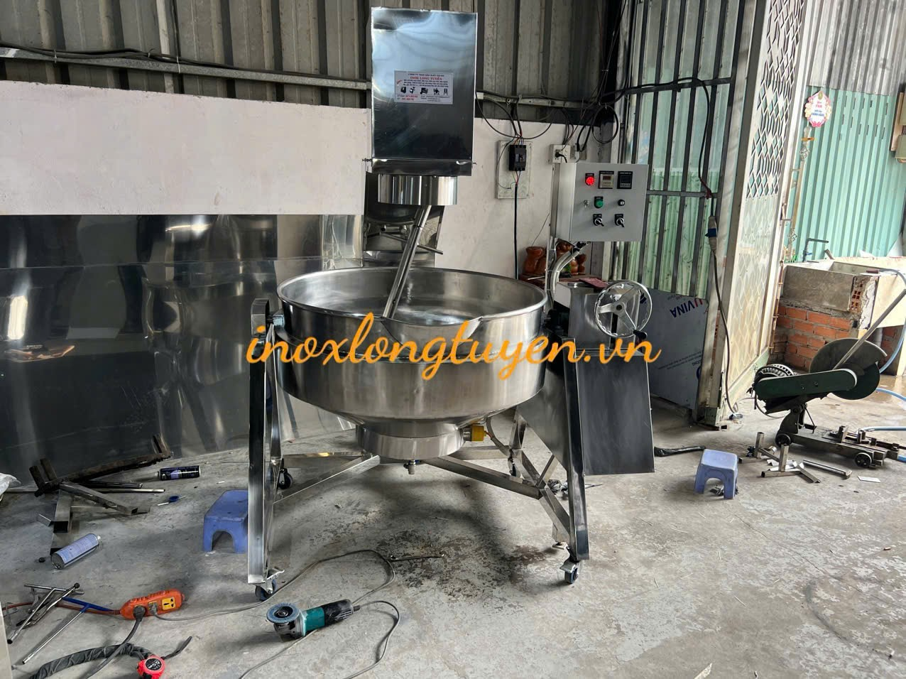 Chảo xào nhân công nghiệp công suất lớn 300L